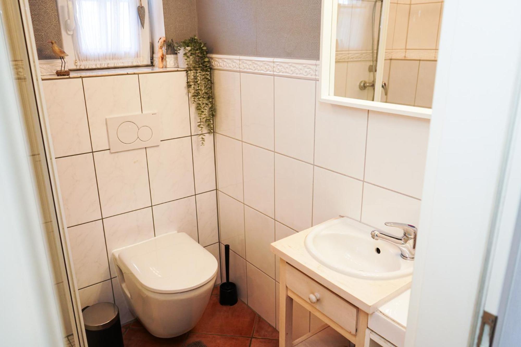 Gemuetliches Haus Mit Grossem Traumhaften Garten BRE Exteriör bild